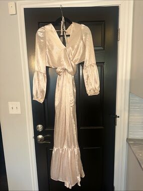 Rahi Leila Luster Long Sleeve Midi Dress in Champagne Size: M